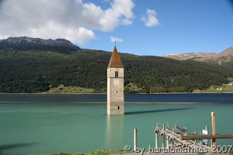 Reschensee in Südtirol